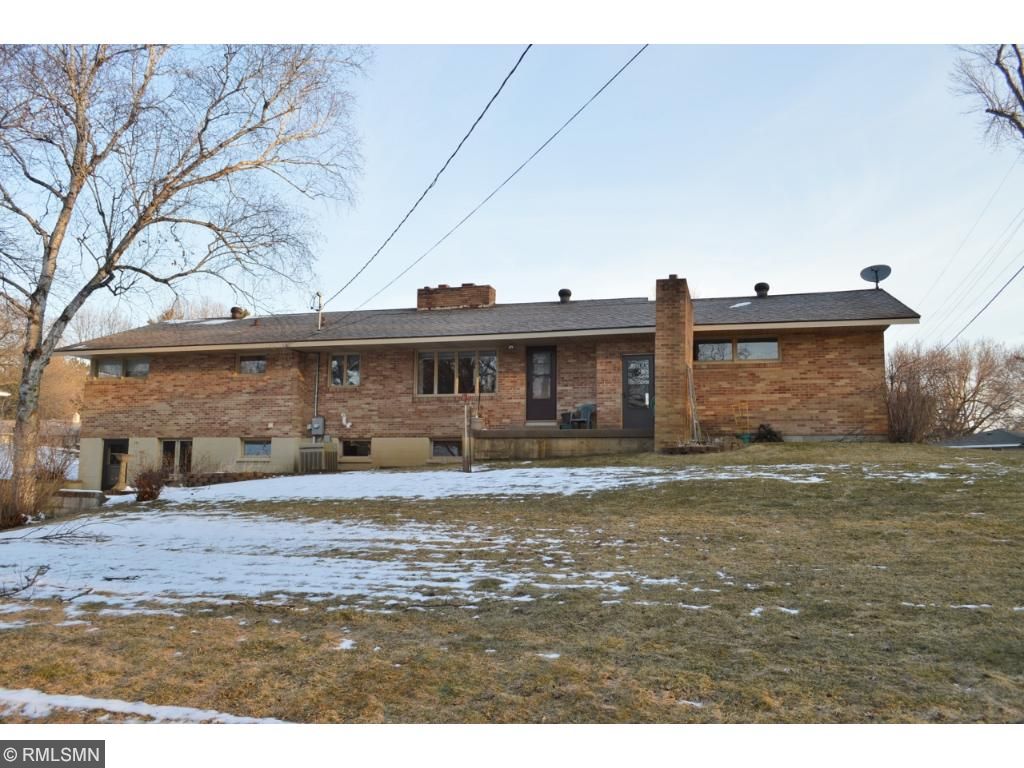 2 Roger Rd, Saint Cloud, MN 56301 photo 4