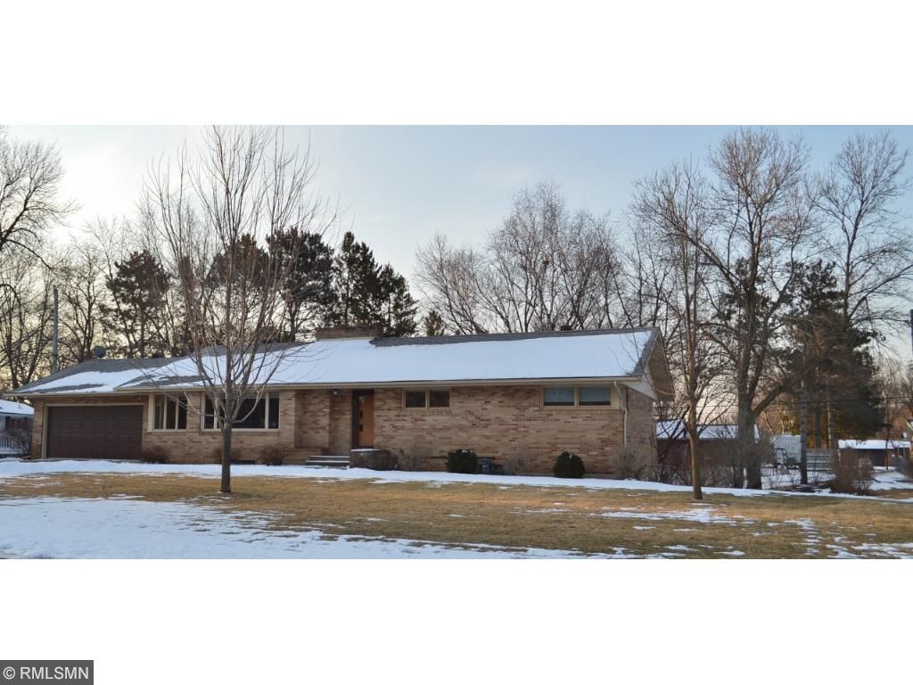 2 Roger Rd, Saint Cloud, MN 56301 photo 1