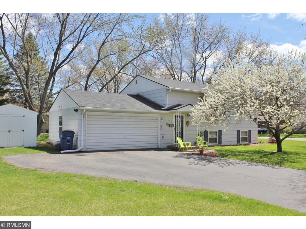 1910 S 13th Ave, Saint Cloud, MN 56301 photo 1