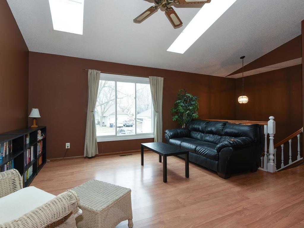 3667 Cardinal Way, Eagan, MN 55123 photo 3