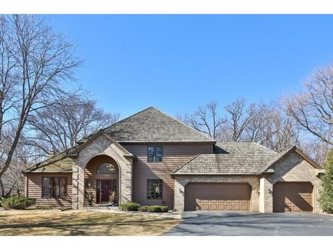 1318 Wilderness Curv, Eagan, MN 55123 photo 1