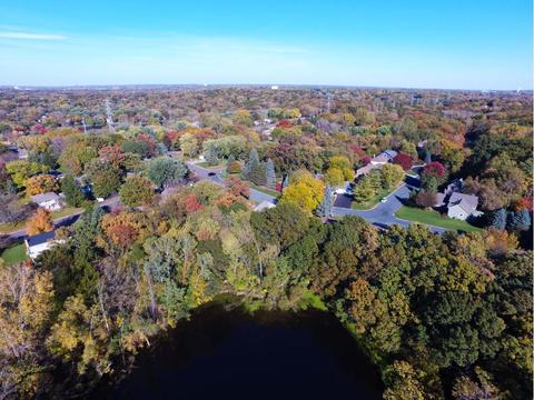 1318 Wilderness Curv, Eagan, MN 55123 photo 11