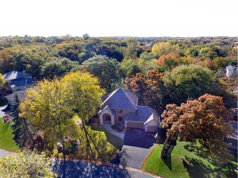 1318 Wilderness Curv, Eagan, MN 55123 photo 2