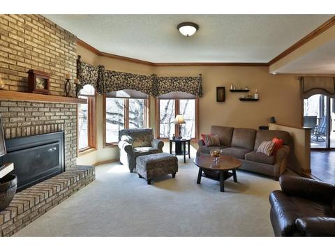 1318 Wilderness Curv, Eagan, MN 55123 photo 5