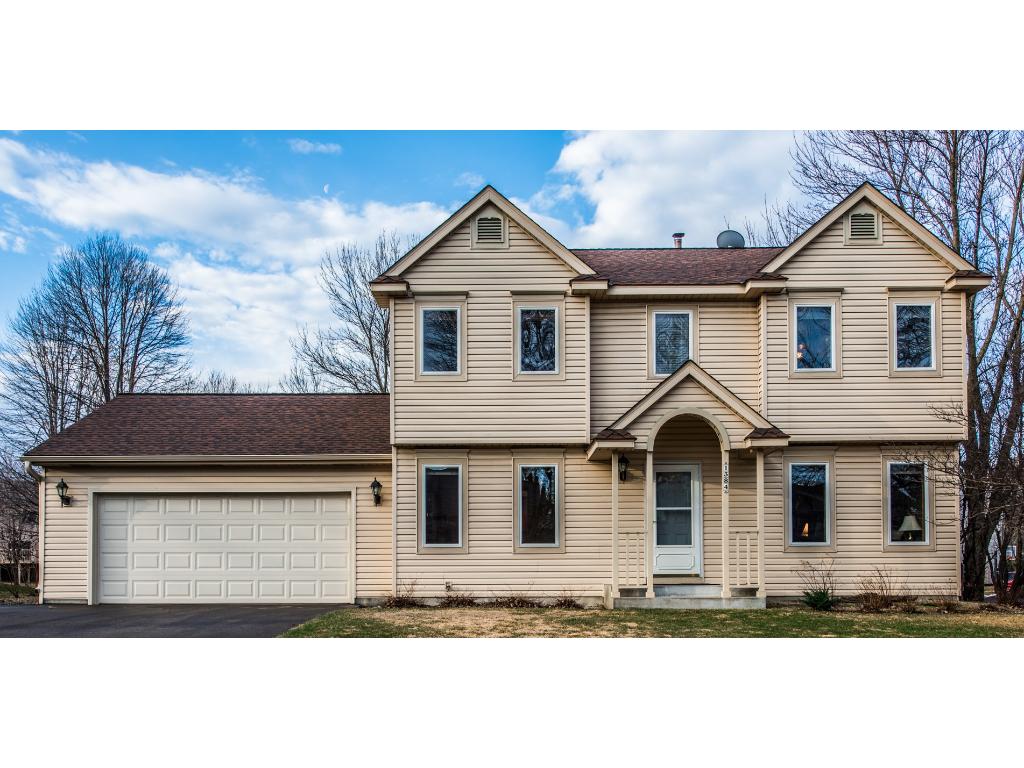 1384 Interlachen Dr, Eagan, MN 55123 photo 1
