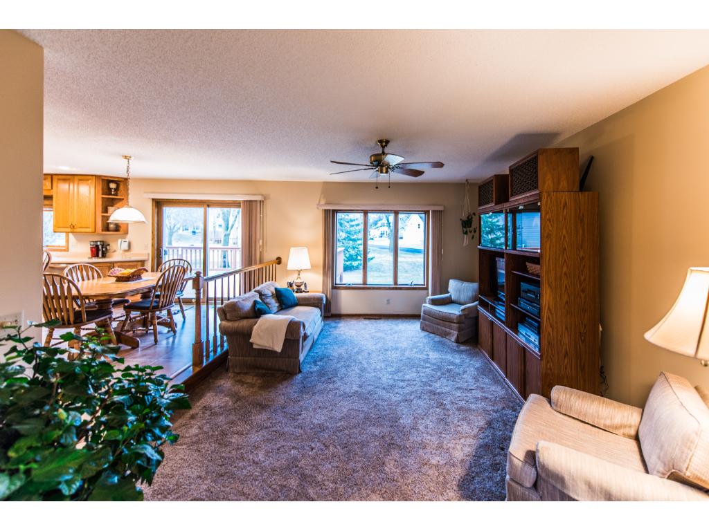 1384 Interlachen Dr, Eagan, MN 55123 photo 7