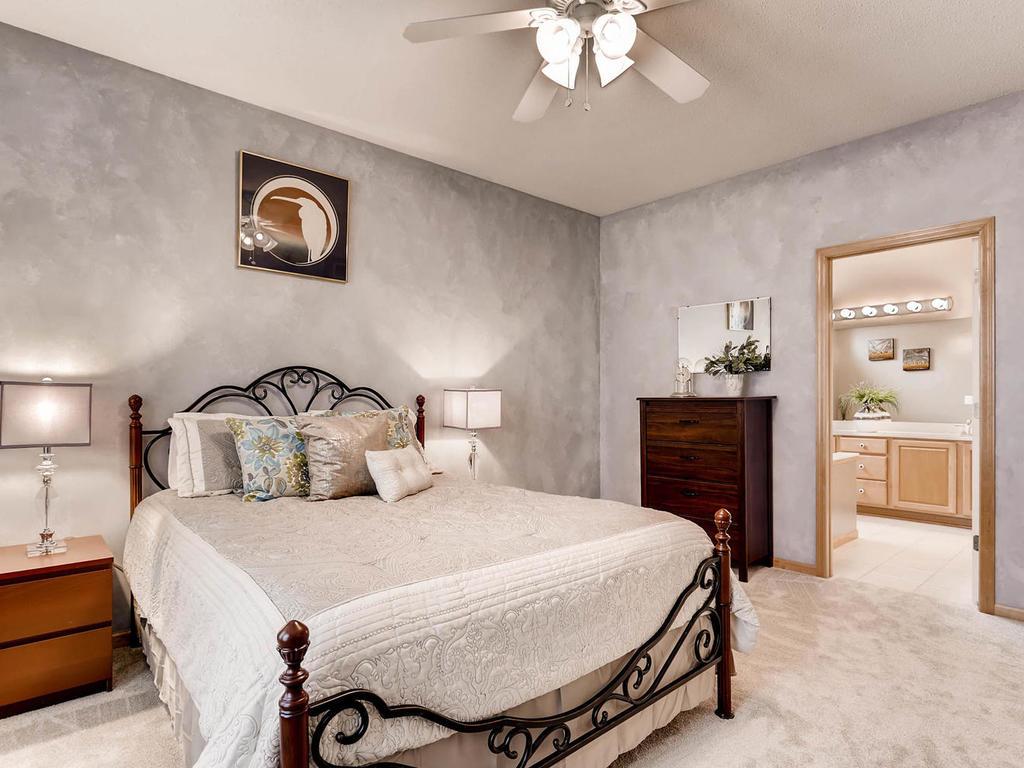 1690 Oakbrooke Ct, Eagan, MN 55122 photo 14