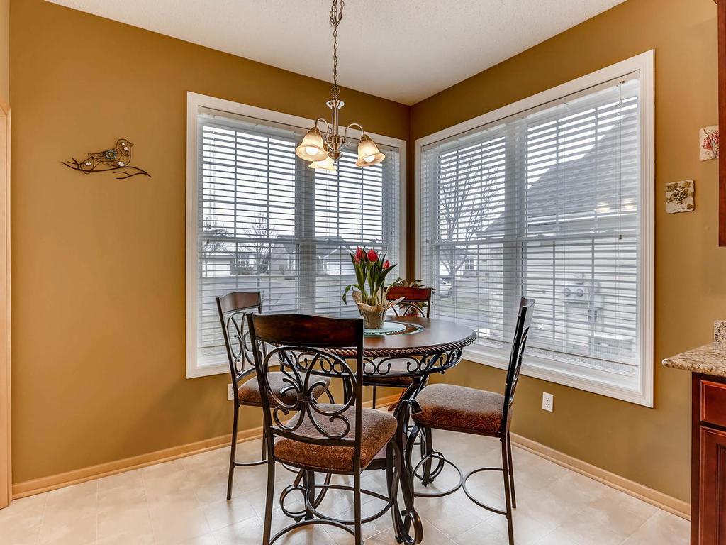 1690 Oakbrooke Ct, Eagan, MN 55122 photo 12