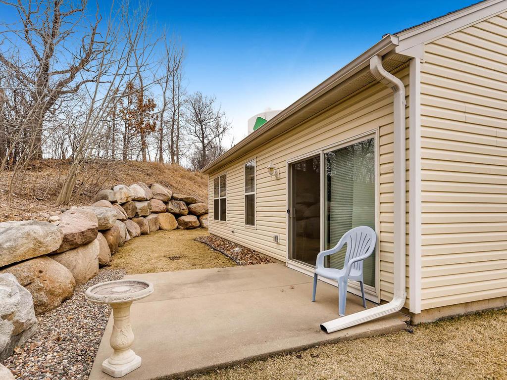1690 Oakbrooke Ct, Eagan, MN 55122 photo 22