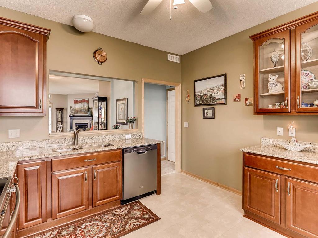 1690 Oakbrooke Ct, Eagan, MN 55122 photo 10