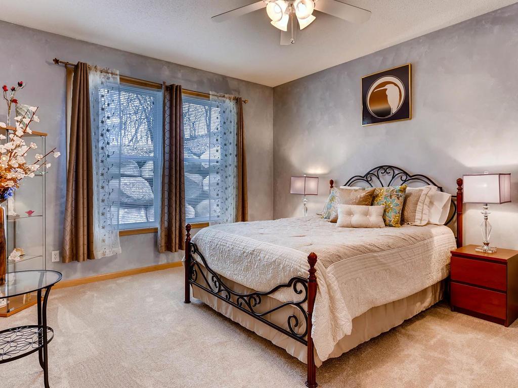 1690 Oakbrooke Ct, Eagan, MN 55122 photo 13