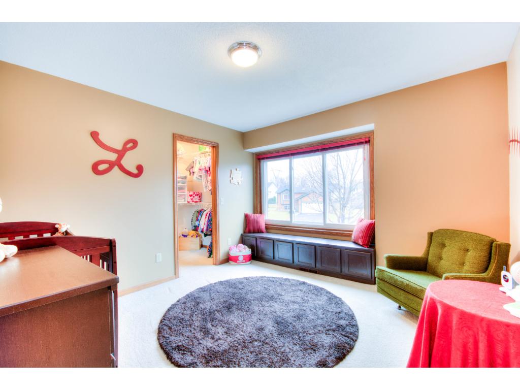 964 Kettle Creek Rd, Eagan, MN 55123 photo 13