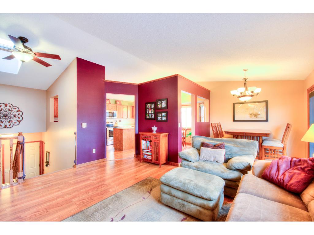 964 Kettle Creek Rd, Eagan, MN 55123 photo 6