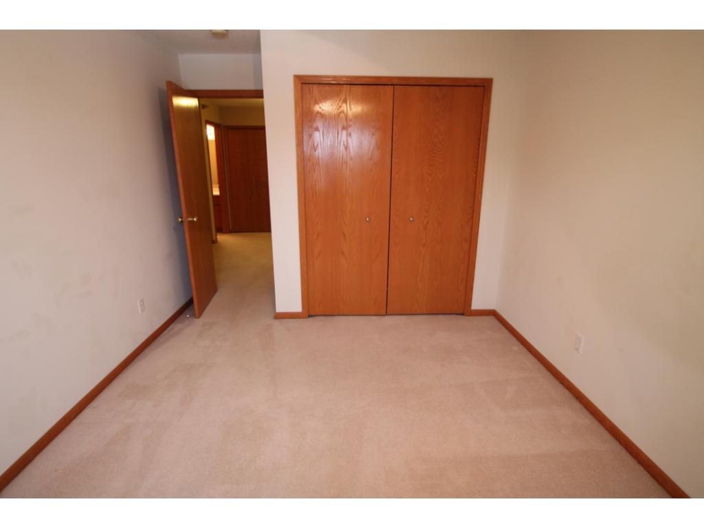 8476 Kimball Dr, Eden Prairie, MN 55347 photo 8
