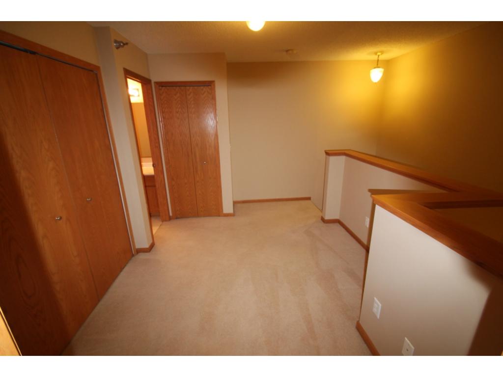 8476 Kimball Dr, Eden Prairie, MN 55347 photo 9