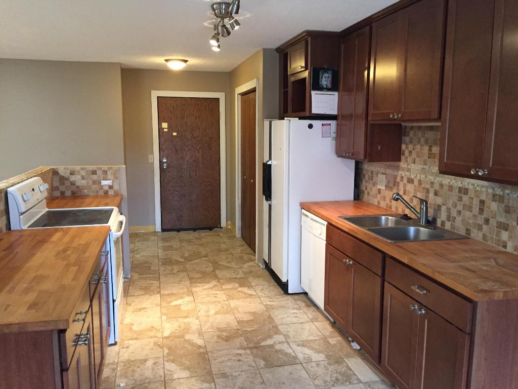 3861 Gold Pt #A, Eagan, MN 55122 photo 3