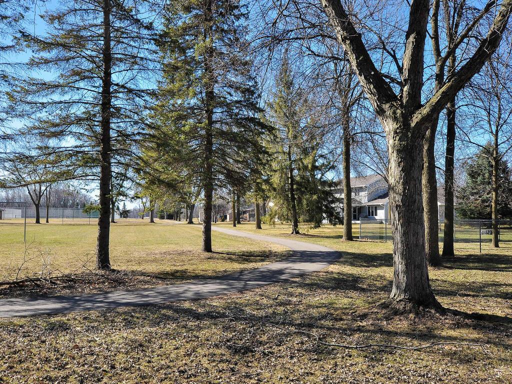 5719 Main St W, Maple Plain, MN 55359 photo 23