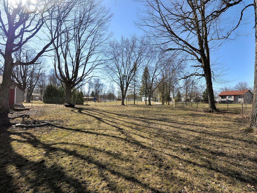5719 Main St W, Maple Plain, MN 55359 photo 22