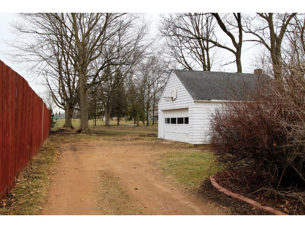 5719 Main St W, Maple Plain, MN 55359 photo 18