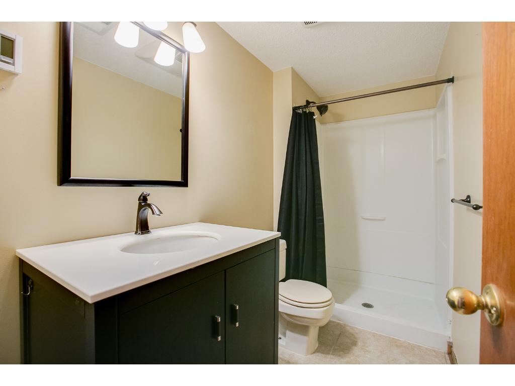 3824 Laurel Ct, Eagan, MN 55122 photo 18