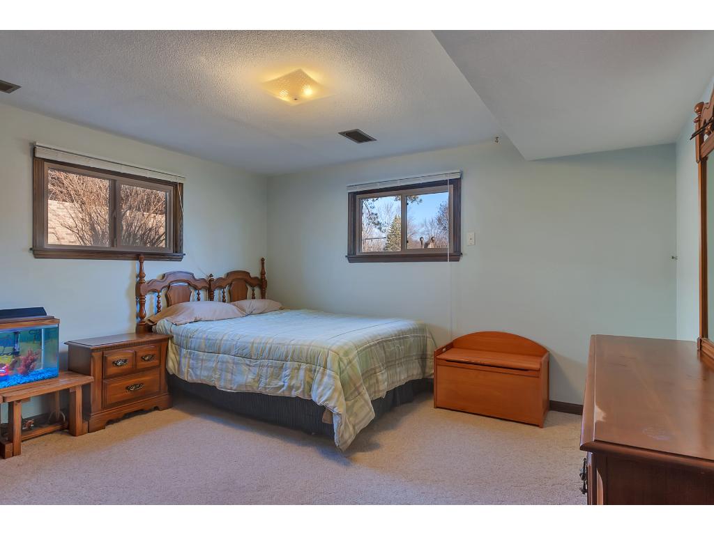 5814 Michael Ct, Saint Cloud, MN 56303 photo 13