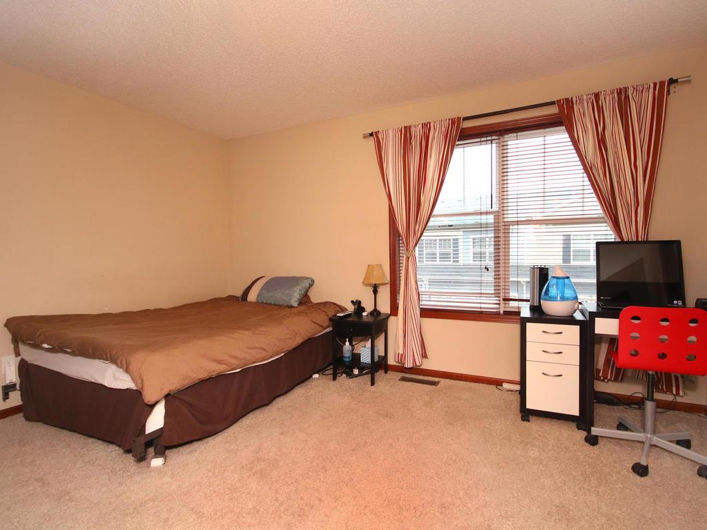 1845 Columbia Ln #1, Chanhassen, MN 55317 photo 21