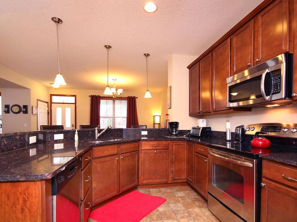 1845 Columbia Ln #1, Chanhassen, MN 55317 photo 11