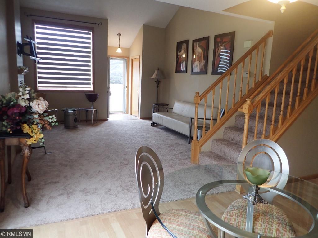 1976 Glenfield Ct, Eagan, MN 55122 photo 8