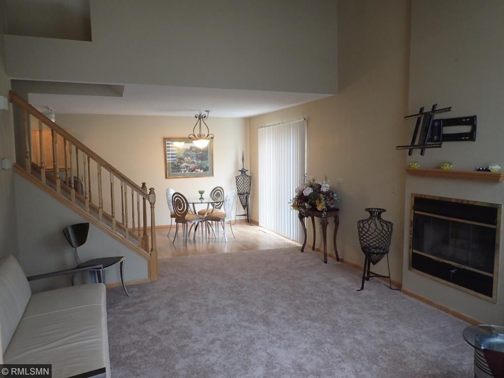 1976 Glenfield Ct, Eagan, MN 55122 photo 3