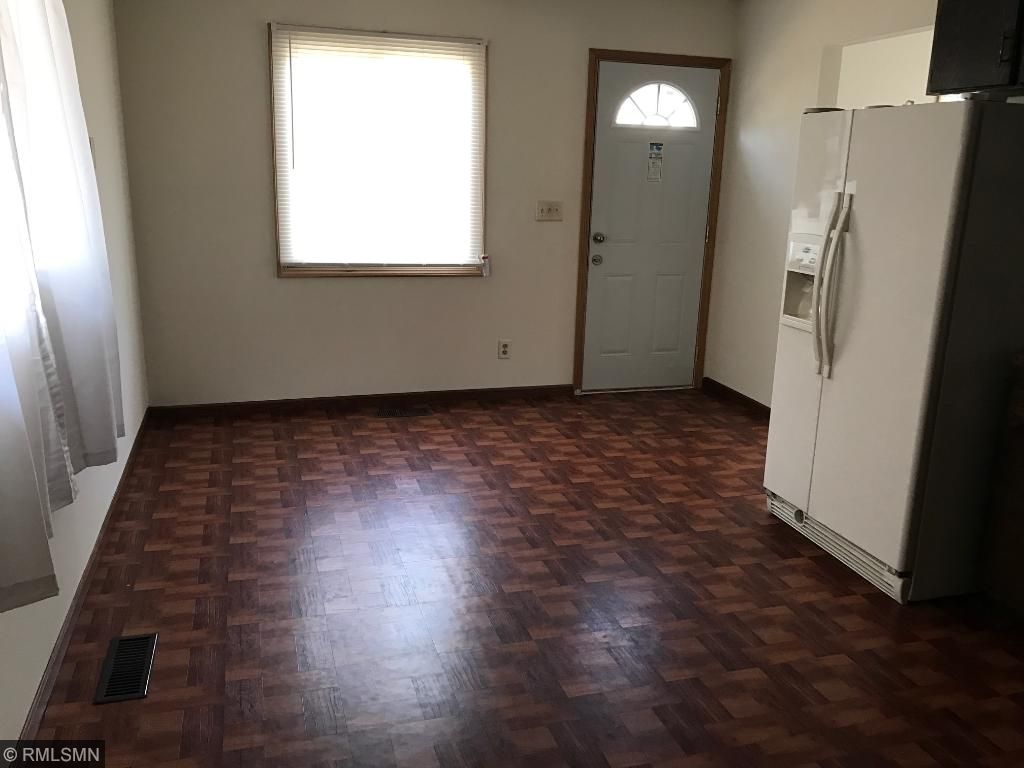 876 3rd St E, Saint Paul, MN 55106 photo 3