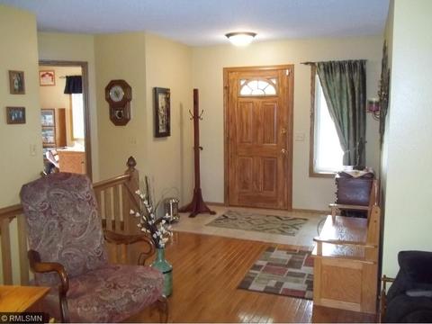 2709 Edward Dr, Saint Cloud, MN 56301 photo 9