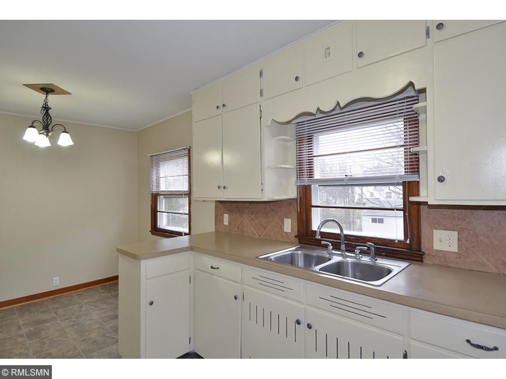 708 2nd St SW, Faribault, MN 55021 photo 4