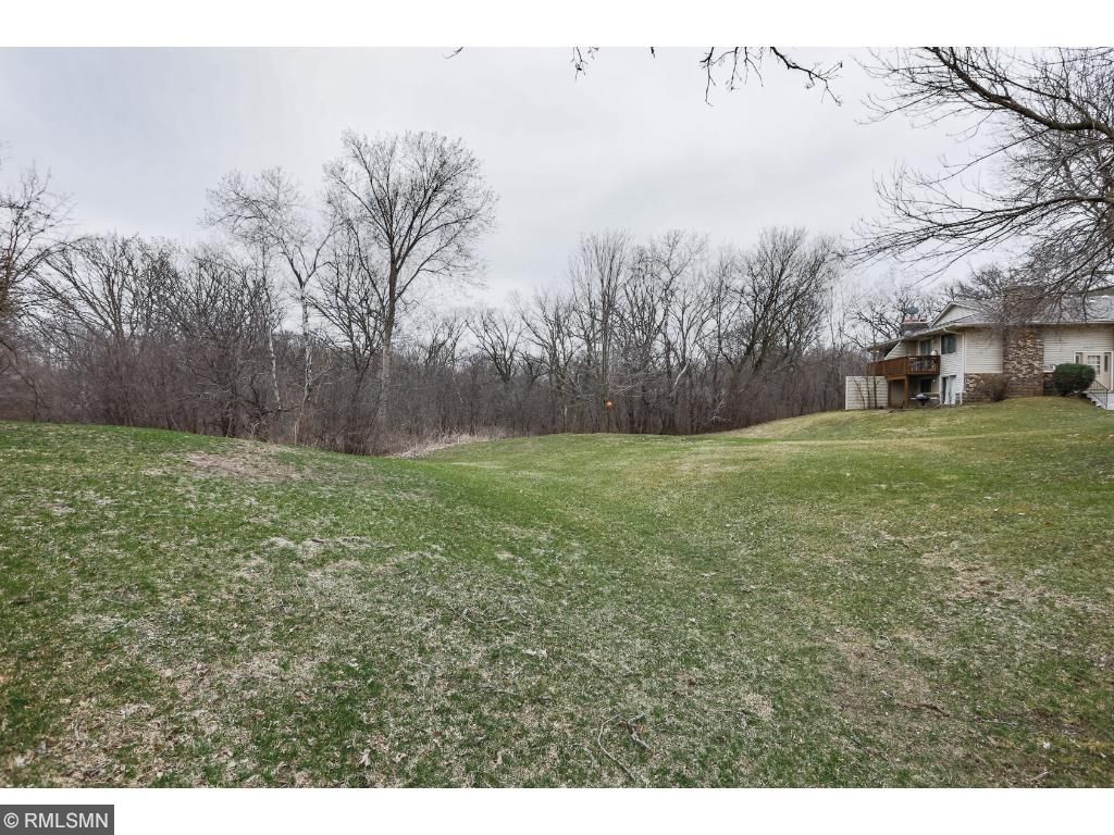 1724 Woodgate Ln, Eagan, MN 55122 photo 17