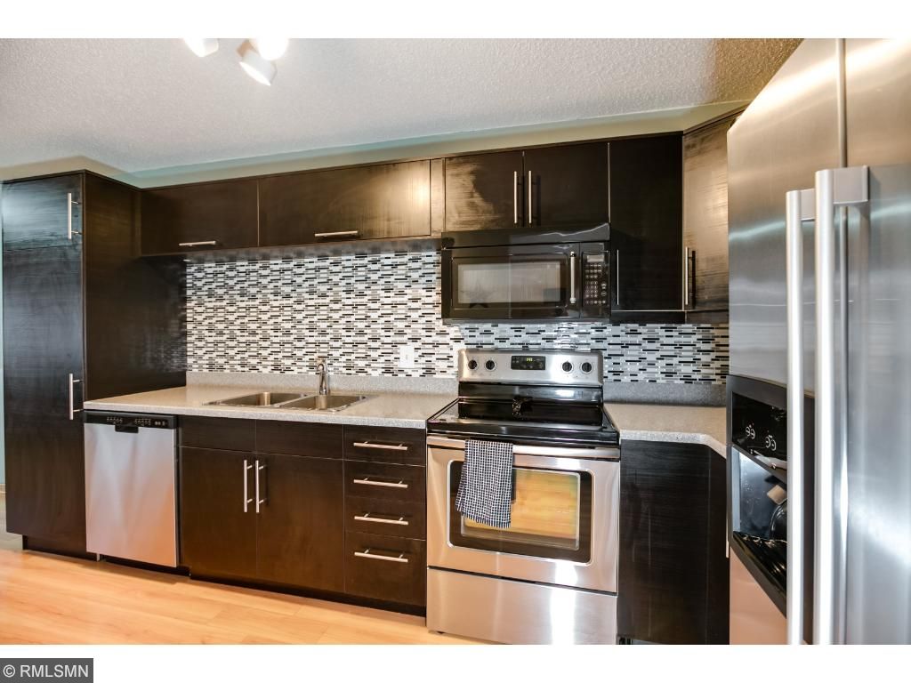 1724 Woodgate Ln, Eagan, MN 55122 photo 7