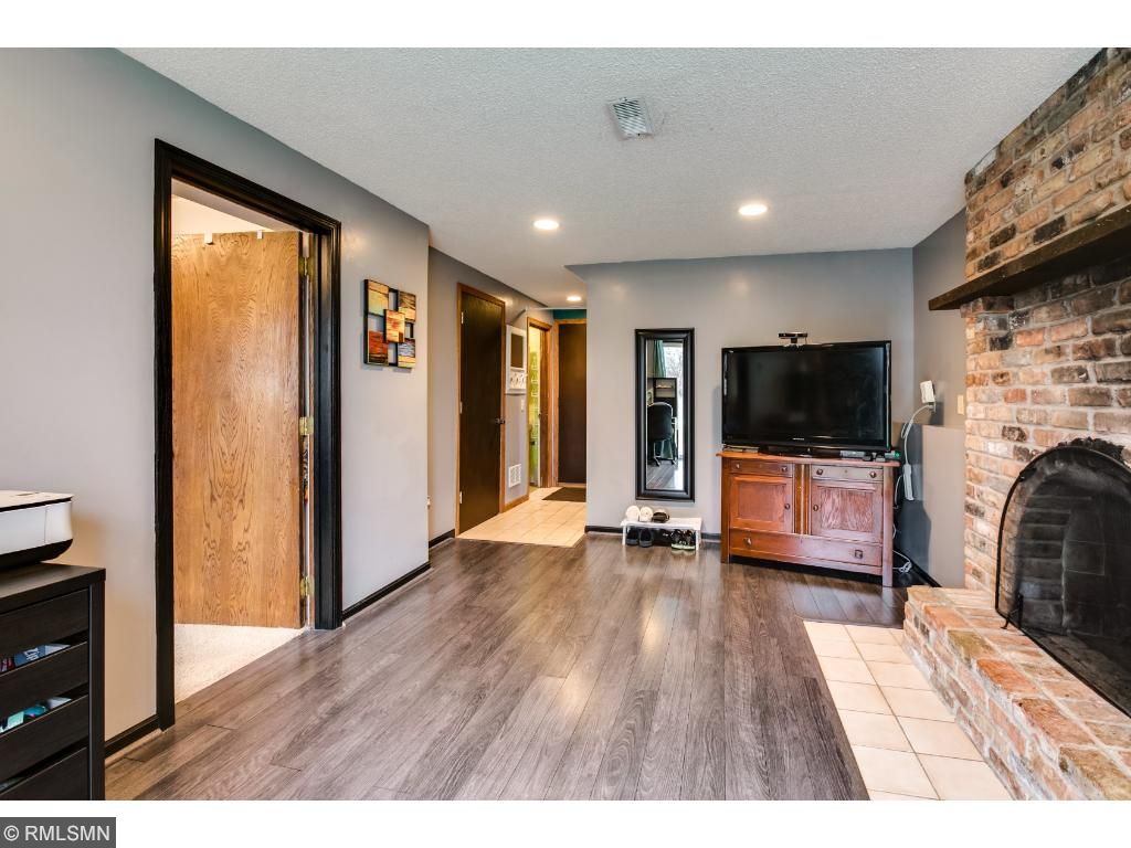 1724 Woodgate Ln, Eagan, MN 55122 photo 13