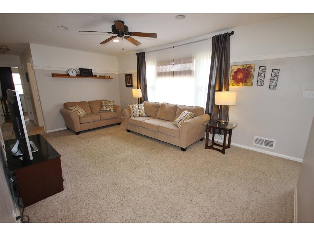 4123 Diamond Dr, Eagan, MN 55122 photo 7