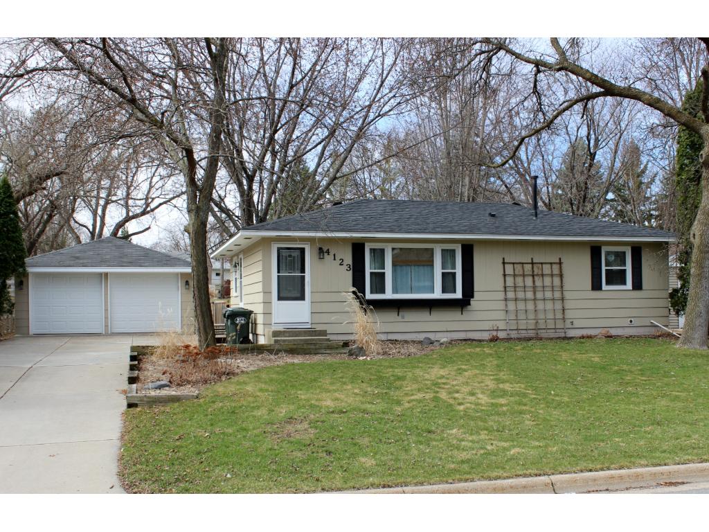 4123 Diamond Dr, Eagan, MN 55122 photo 1