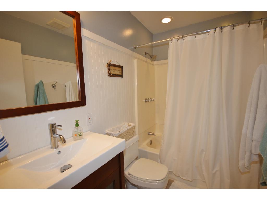 4123 Diamond Dr, Eagan, MN 55122 photo 18