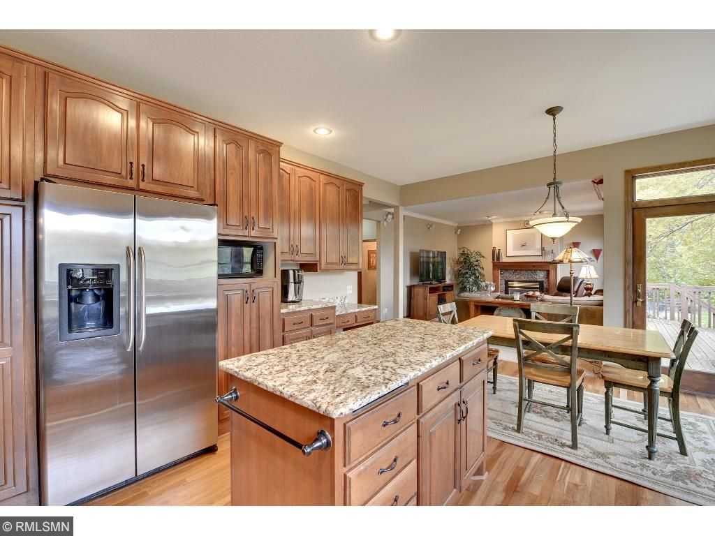 4371 Bent Tree Ln, Eagan, MN 55123 photo 4