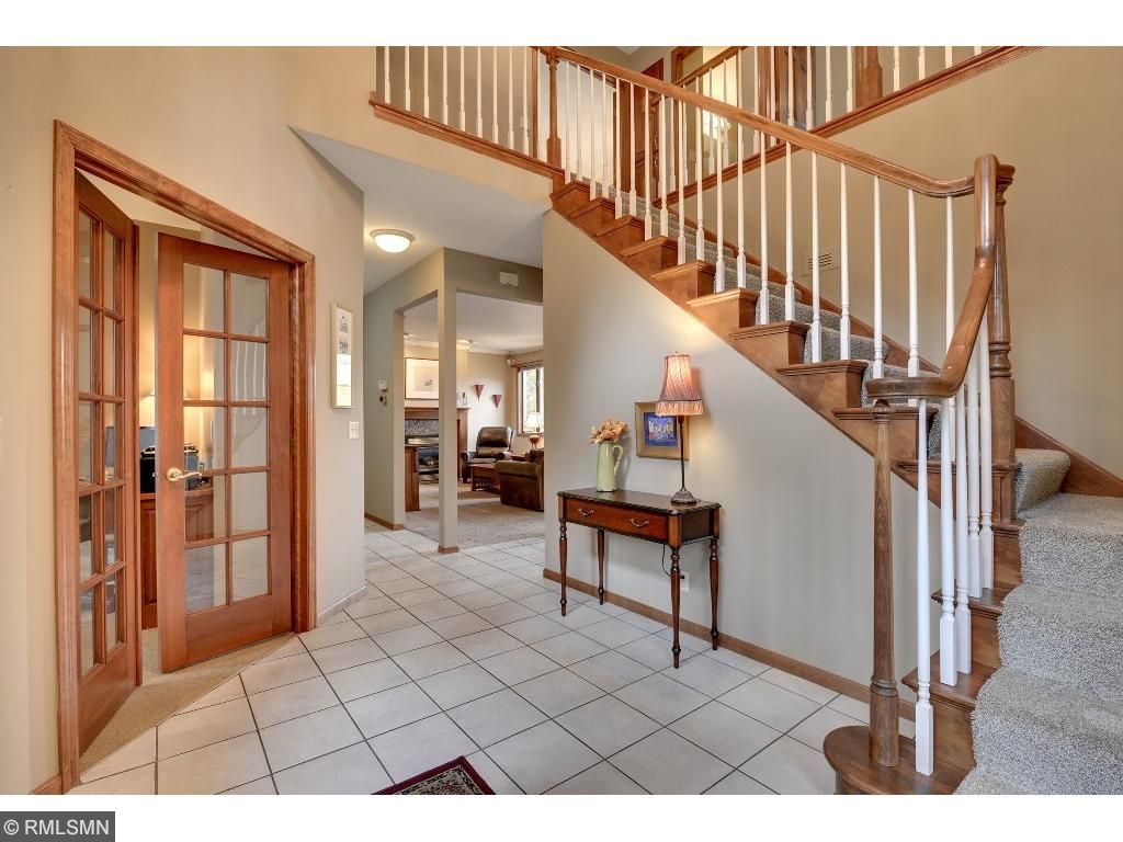 4371 Bent Tree Ln, Eagan, MN 55123 photo 2
