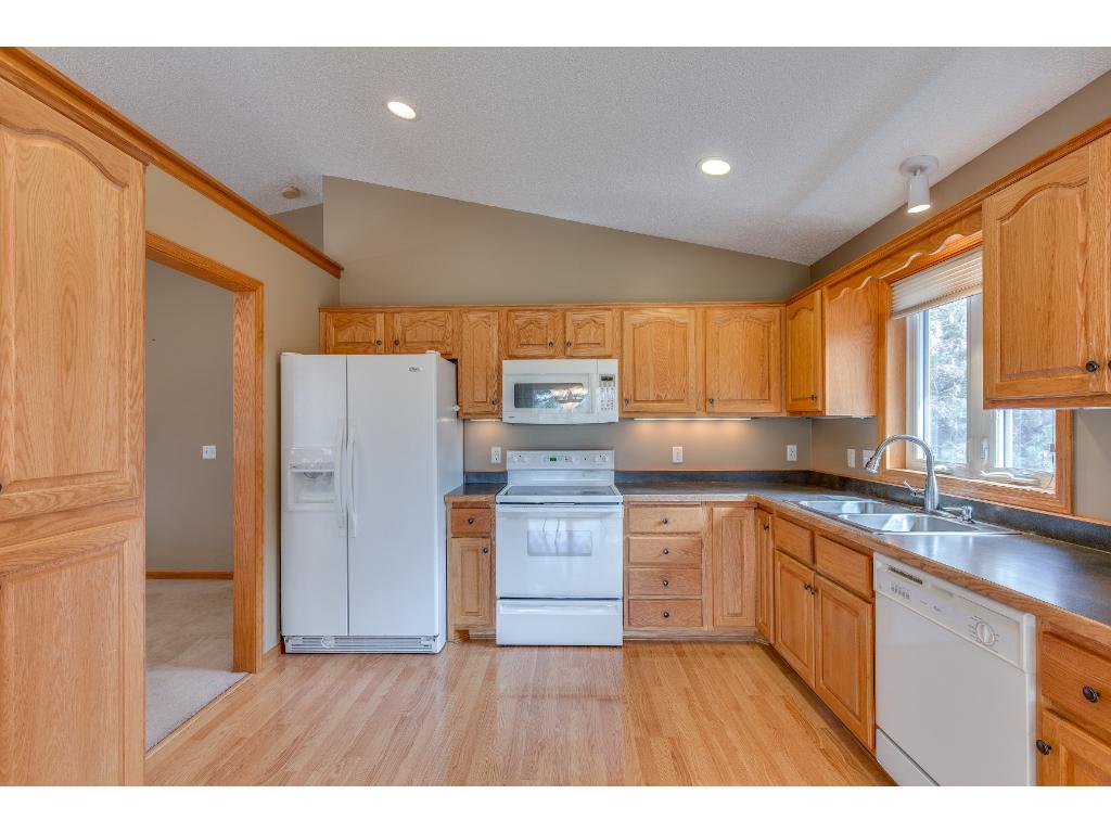 28250 Par Dr, Zimmerman, MN 55398 photo 3