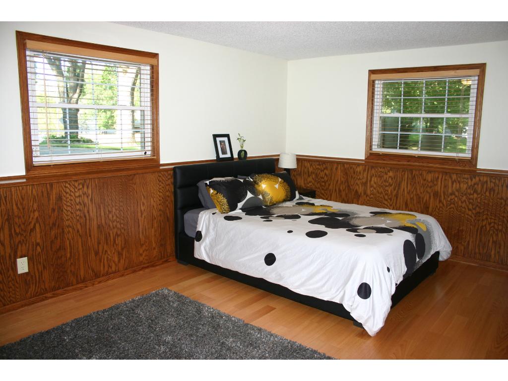 6908 Ridgeview Dr, Edina, MN 55439 photo 15