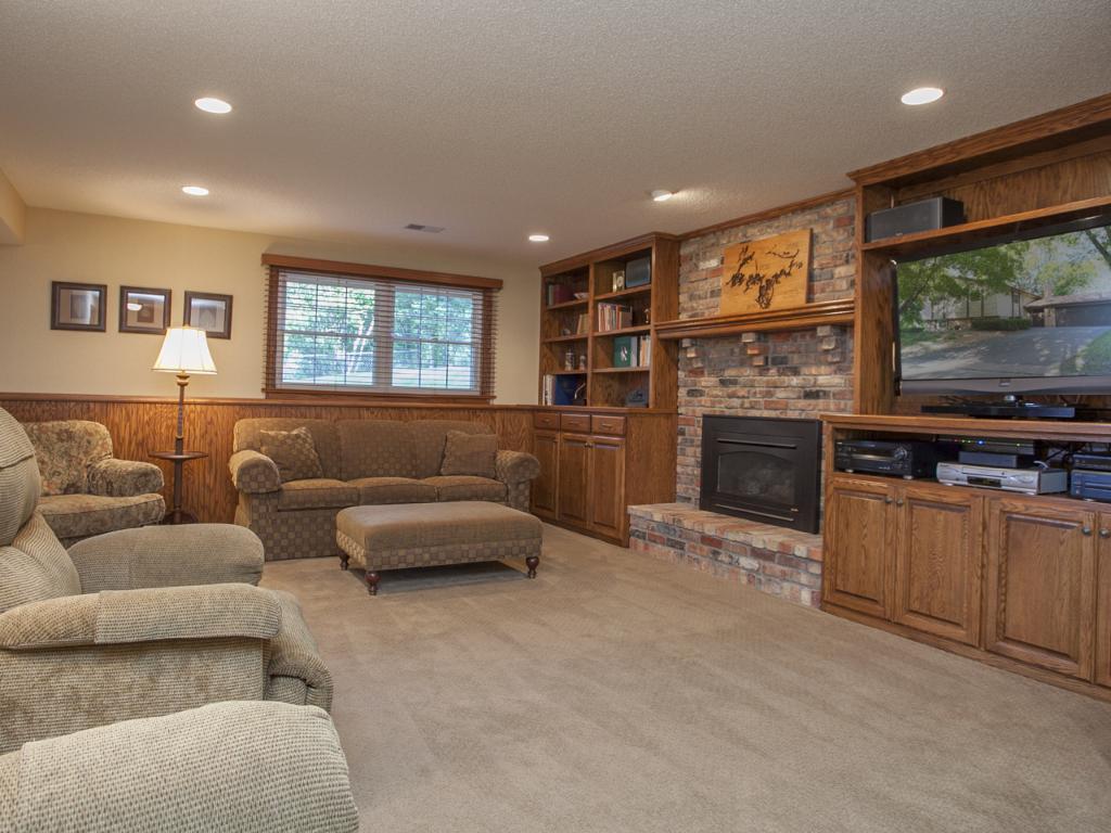 6908 Ridgeview Dr, Edina, MN 55439 photo 13