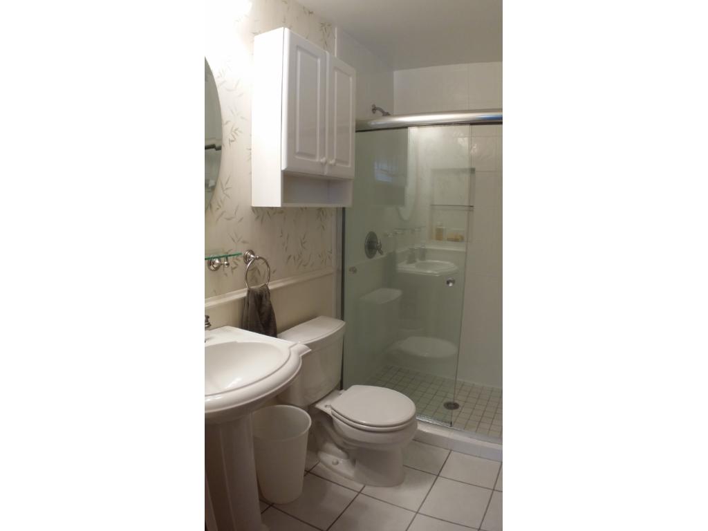 6908 Ridgeview Dr, Edina, MN 55439 photo 9