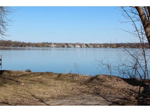 7211 Juniper Ave, Excelsior, MN 55331 photo 2