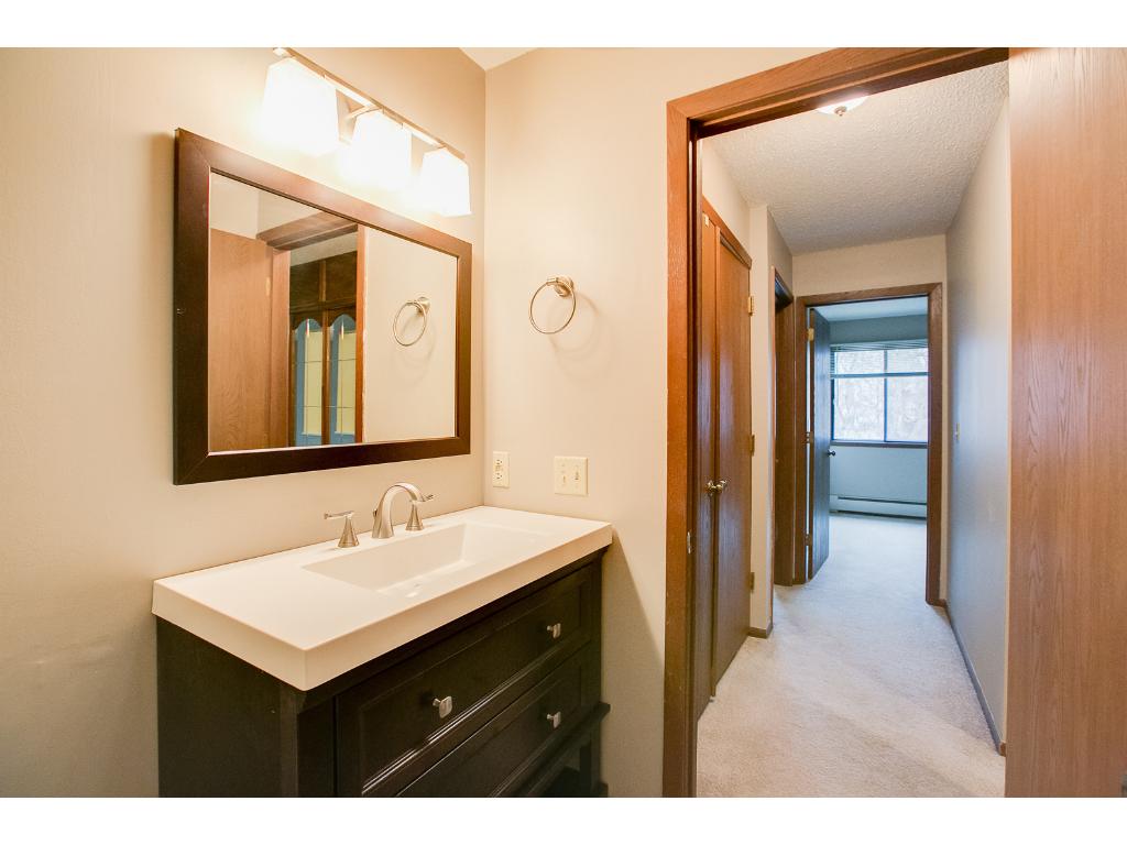 1855 Silver Bell Rd #318, Eagan, MN 55122 photo 3