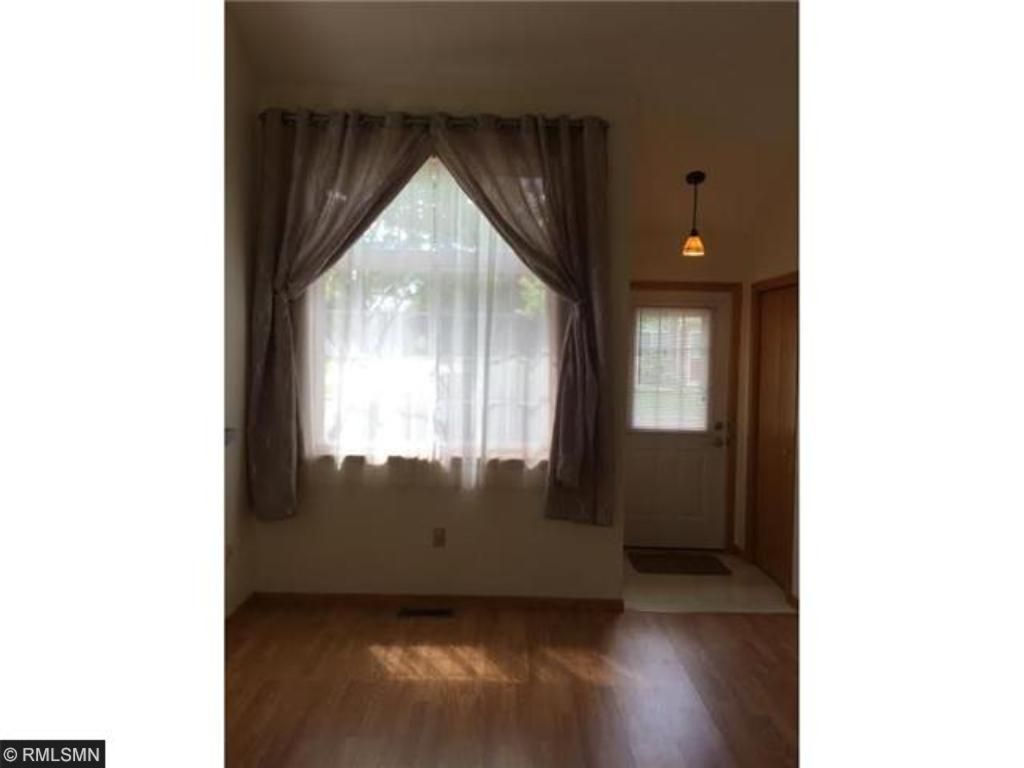 1963 Ruby Ct N, Eagan, MN 55122 photo 2