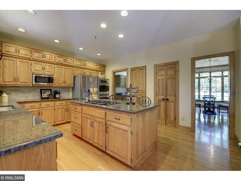 814 Arbor Ct, Eagan, MN 55123 photo 8