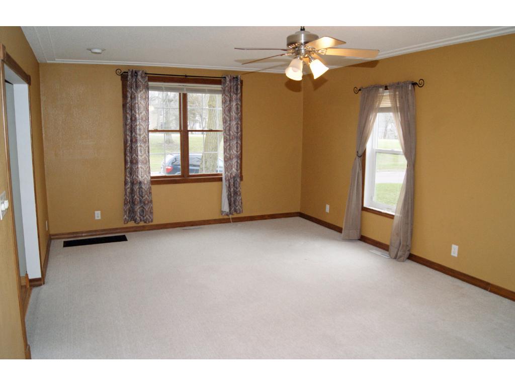 1028 5th St NW, Faribault, MN 55021 photo 4