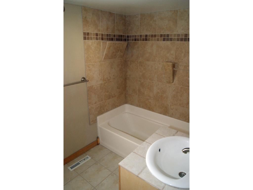 1028 5th St NW, Faribault, MN 55021 photo 12